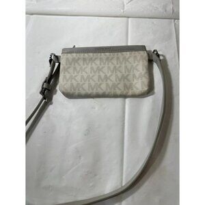 Michael Kors Signature MK Leather Fanny Pack Belt Bag vanilla